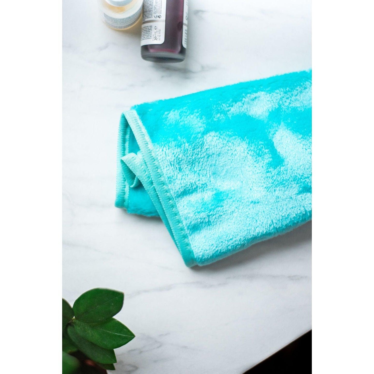 Ready to Ship | Wash the Day Away- Makeup Remover Cloths (Assortment)