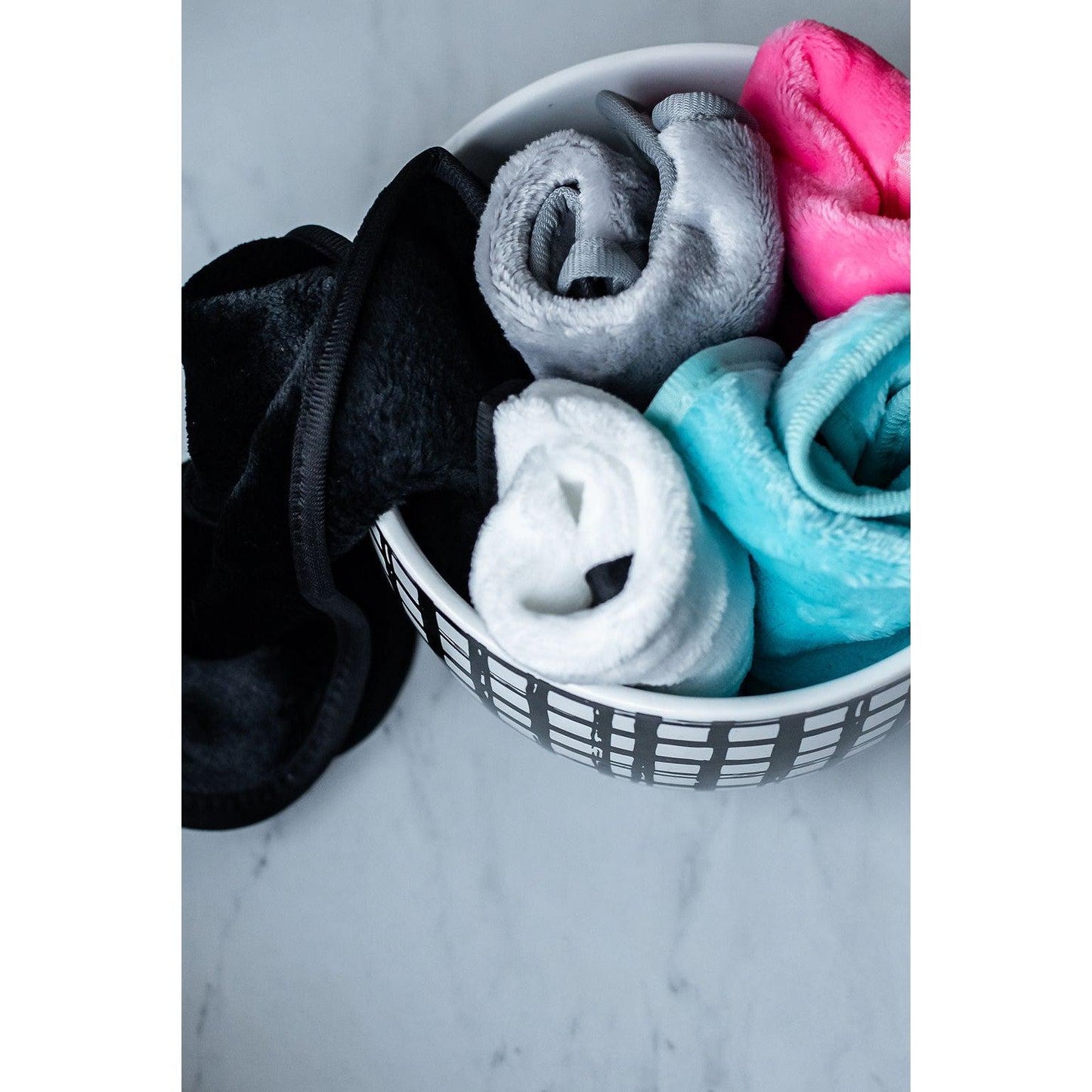 Ready to Ship | Wash the Day Away- Makeup Remover Cloths (Assortment)