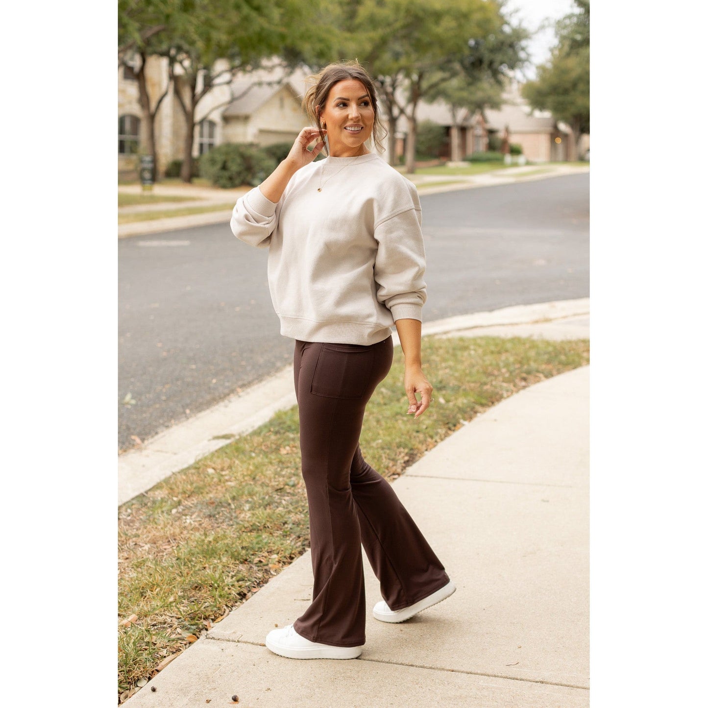 Ready to Ship | The Rhea - BROWN Bootcut Leggings with Pockets